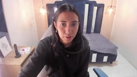 Snapshot of nicole_samantha chatting on March 4, 2025, 5:34 pm Samantha online show from March 4, 2025, 5:34 pm