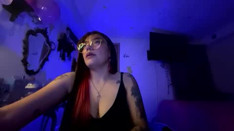 Snapshot of nicole_wc chatting on April 29, 2026, 5:33 am Nicole online show from April 29, 2026, 5:33 am