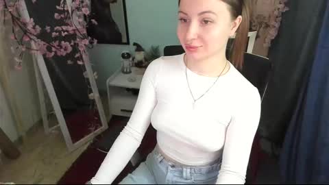 Snapshot of nicoledior_ chatting on February 8, 2026, 7:45 am Nicole online show from February 8, 2026, 7:45 am