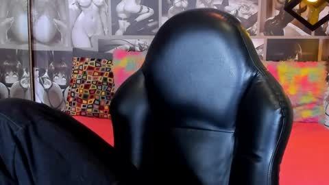 Snapshot of nicolee_angels chatting on January 30, 2025, 2:47 pm N i c o l e online show from January 30, 2025, 2:47 pm