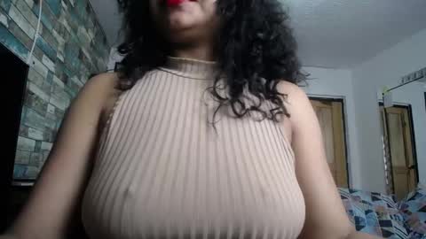 Snapshot of nicoleebon chatting on April 20, 2026, 1:14 pm Nicole online show from April 20, 2026, 1:14 pm