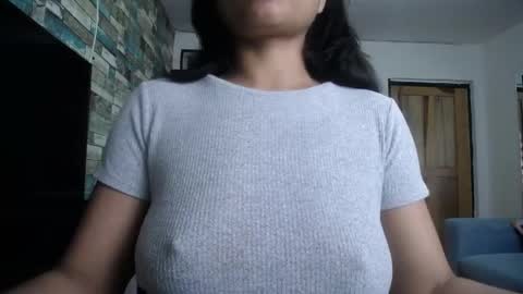 Snapshot of nicoleebon chatting on May 21, 2026, 7:43 pm Nicole online show from May 21, 2026, 7:43 pm