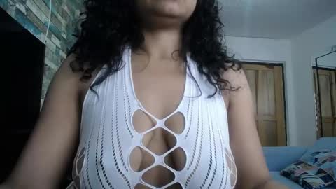 Snapshot of nicoleebon chatting on June 1, 2026, 12:40 pm Nicole online show from June 1, 2026, 12:40 pm