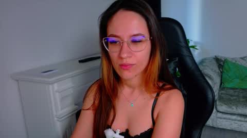 Snapshot of nicoleirisxxx chatting on February 11, 2026, 6:07 am nicoleirisxxx online show from February 11, 2026, 6:07 am