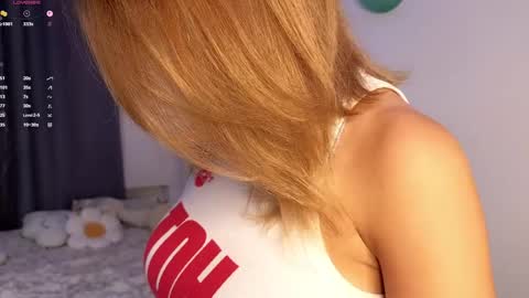 Nicole online show from May 26, 2026, 6:59 pm