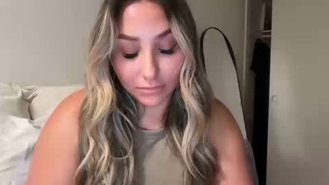 Snapshot of nicolelovesyou444 chatting on October 10, 2025, 6:56 am nicolelovesyou444 online show from October 10, 2025, 6:56 am