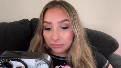 Snapshot of nicolelovesyou444 chatting on October 28, 2025, 1:53 am nicolelovesyou444 online show from October 28, 2025, 1:53 am