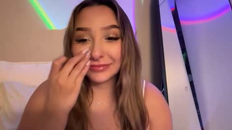 Snapshot of nicolelovesyou444 chatting on February 22, 2026, 3:54 pm nicolelovesyou444 online show from February 22, 2026, 3:54 pm