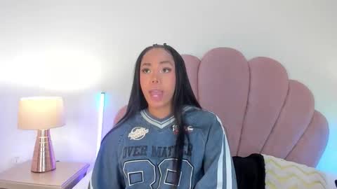 NICOLE online show from December 19, 2025, 12:45 pm