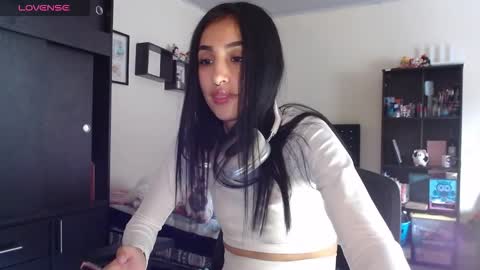 Snapshot of nicoletta_c66 chatting on January 5, 2026, 9:18 pm Nicole online show from January 5, 2026, 9:18 pm