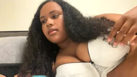 nicolette356 online show from October 18, 2025, 2:03 am