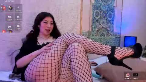 nicolle_evanss_ online show from June 17, 2026, 3:53 am