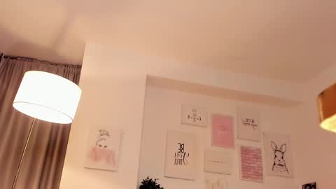 Snapshot of nicolle_foxy chatting on March 12, 2025, 2:09 am Nicolle online show from March 12, 2025, 2:09 am