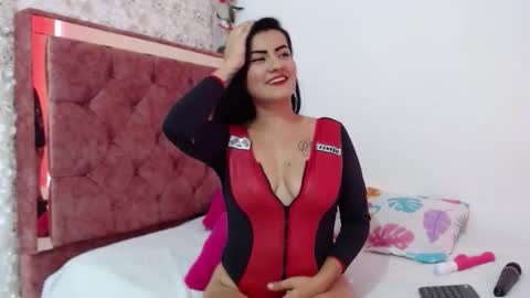 Snapshot of nicolle_gomes chatting on September 10, 2025, 5:24 pm nicolle gomes online show from September 10, 2025, 5:24 pm