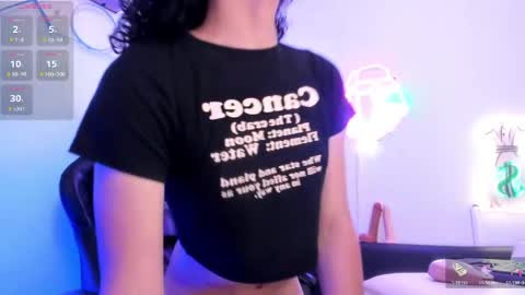Snapshot of nicolle_smithh_ chatting on April 4, 2026, 2:14 pm nicolle_smithh_ online show from April 4, 2026, 2:14 pm