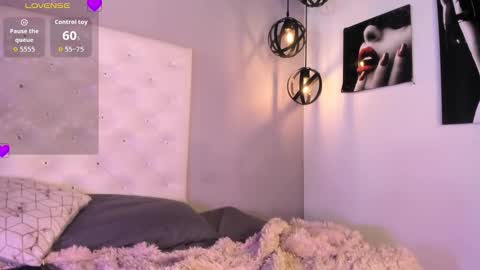 Snapshot of nicollee_heart chatting on March 4, 2026, 2:01 pm Nicolle online show from March 4, 2026, 2:01 pm