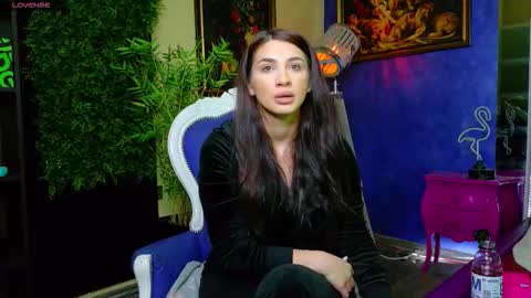 Nicolle online show from February 20, 2026, 9:00 am