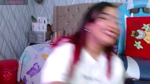 Snapshot of nicolletaylorq chatting on February 28, 2025, 2:42 am Nicolle Miley online show from February 28, 2025, 2:42 am