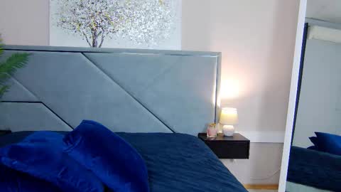 Snapshot of nicolros chatting on October 17, 2025, 11:57 am NicolRos online show from October 17, 2025, 11:57 am