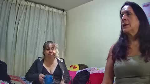 nicoltatiana_ online show from October 30, 2025, 11:27 pm