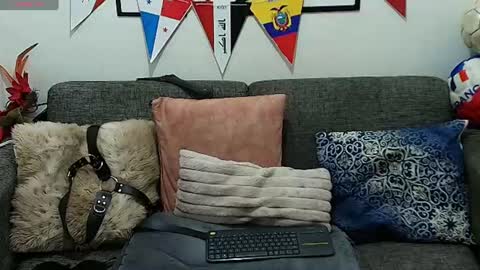 Snapshot of nigan_duquette chatting on July 7, 2026, 3:31 am Nigan online show from July 7, 2026, 3:31 am