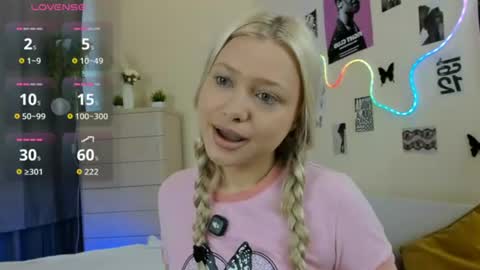 Hannah help me get 50 thumbs up online show from July 12, 2026, 5:53 am