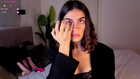 Snapshot of nightfloat chatting on September 19, 2025, 6:37 am Daisy nd Tyler 3 online show from September 19, 2025, 6:37 am