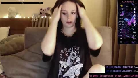 Snapshot of nightpurr chatting on January 12, 2026, 5:51 pm Darcy online show from January 12, 2026, 5:51 pm