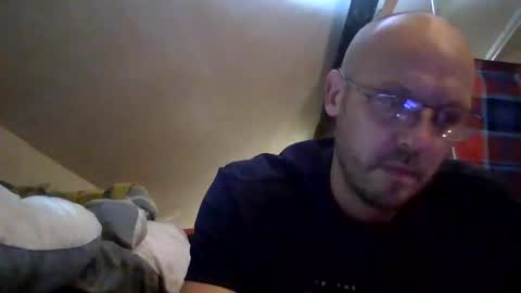 nighttime online show from December 24, 2024, 6:39 pm