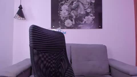 Snapshot of niickcooper chatting on February 15, 2025, 12:04 am Niick online show from February 15, 2025, 12:04 am