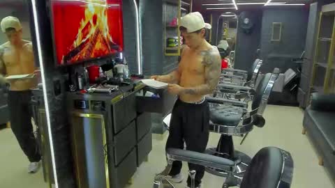 Snapshot of niickcooper chatting on February 5, 2026, 2:16 am Niick online show from February 5, 2026, 2:16 am