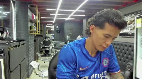 Snapshot of niickcooper chatting on February 11, 2026, 2:16 am Niick online show from February 11, 2026, 2:16 am