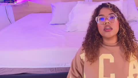 Call me Nicky online show from November 23, 2025, 3:12 pm