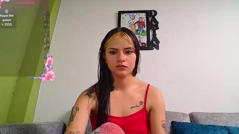 Nicolee   online show from October 24, 2025, 7:54 pm