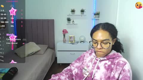          online show from December 23, 2024, 2:28 pm