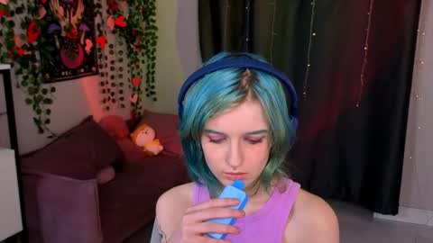 NIKA online show from April 12, 2026, 1:16 pm