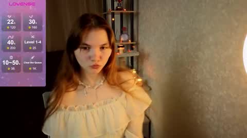 Snapshot of nika_omg chatting on November 2, 2025, 9:28 pm Nika online show from November 2, 2025, 9:28 pm