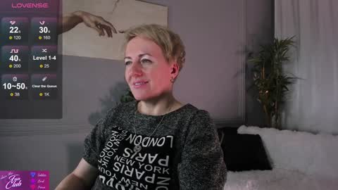 Snapshot of nika_smit chatting on January 25, 2025, 11:34 am Nika online show from January 25, 2025, 11:34 am