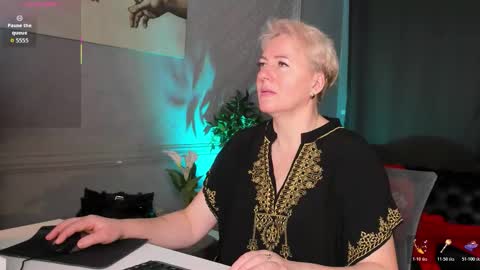Snapshot of nika_smit chatting on February 8, 2026, 5:33 am Nika online show from February 8, 2026, 5:33 am