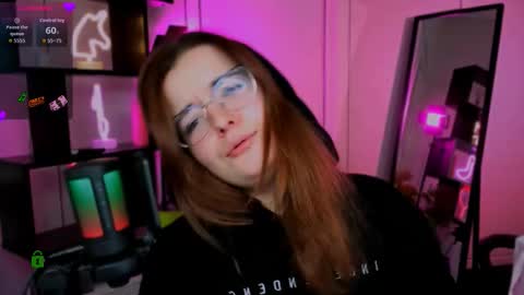 Snapshot of nika_still chatting on December 15, 2025, 8:57 pm Little Angel online show from December 15, 2025, 8:57 pm