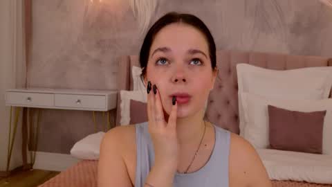 Snapshot of nikaflowers chatting on October 1, 2025, 2:50 am Nika online show from October 1, 2025, 2:50 am