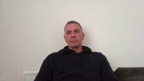 nikan77 online show from March 31, 2026, 9:43 am