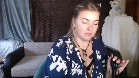 Nika online show from October 22, 2025, 6:35 am