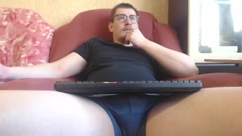 meineliebhe797 online show from February 17, 2025, 8:19 am