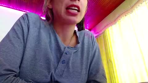 Snapshot of niki_1998 chatting on December 14, 2024, 7:25 pm Natalia online show from December 14, 2024, 7:25 pm