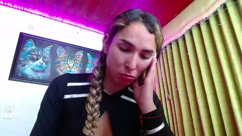 Snapshot of niki_1998 chatting on February 5, 2025, 6:13 am Natalia online show from February 5, 2025, 6:13 am