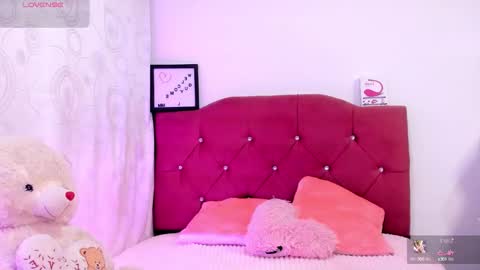 Snapshot of nikii_28 chatting on September 11, 2025, 2:11 am Nikii online show from September 11, 2025, 2:11 am