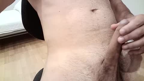 Snapshot of nikiliu chatting on October 21, 2025, 8:20 pm nikiliu online show from October 21, 2025, 8:20 pm