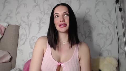 Snapshot of nikimousi chatting on May 6, 2026, 3:57 am nikimousi online show from May 6, 2026, 3:57 am