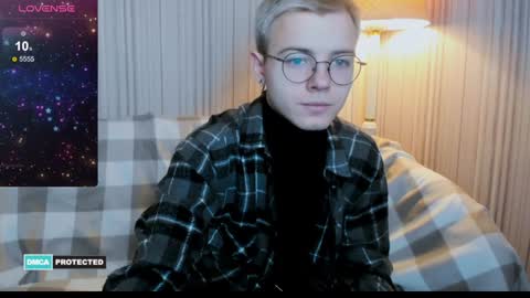 Snapshot of nikistorming chatting on December 28, 2024, 8:04 pm Niki online show from December 28, 2024, 8:04 pm